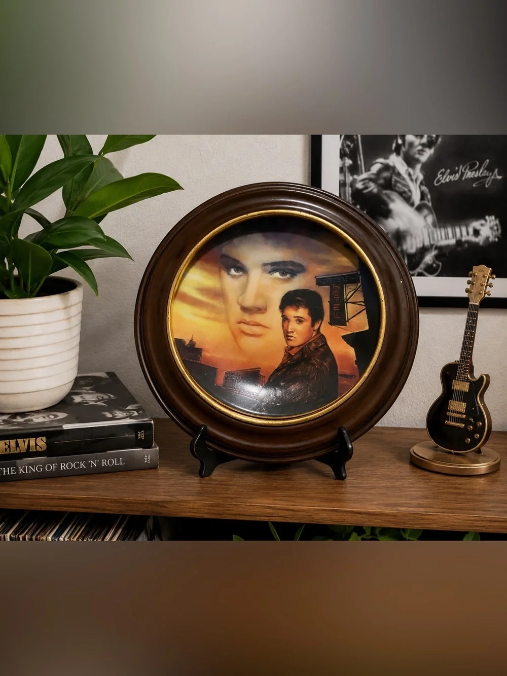 Elvis Presley Limited Edition Collector Plate Heartbreak Hotel #13963I